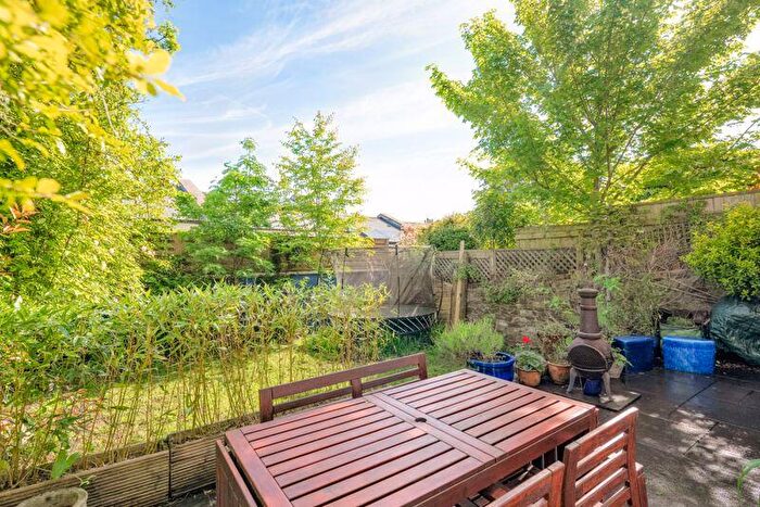 4 Bedroom Semi Detached House For Sale In Springfield Road | Cotham, BS6