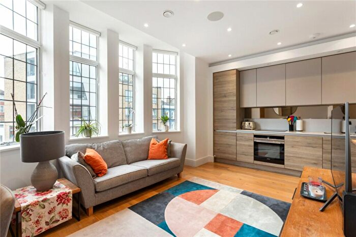 2 Bedroom Apartment To Rent In Blackstock Road, London, N5