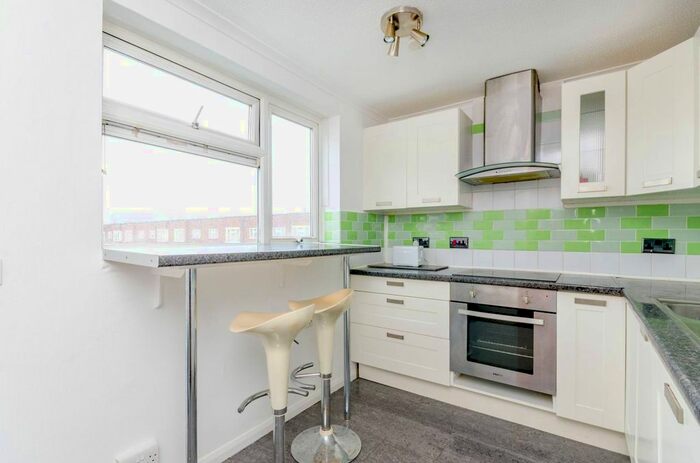 2 Bedroom Flat To Rent In Onslow Street, Guildford, GU1