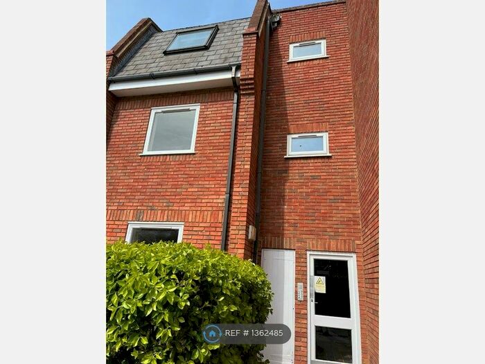 1 Bedroom Flat To Rent In Frascati Way, Maidenhead, SL6