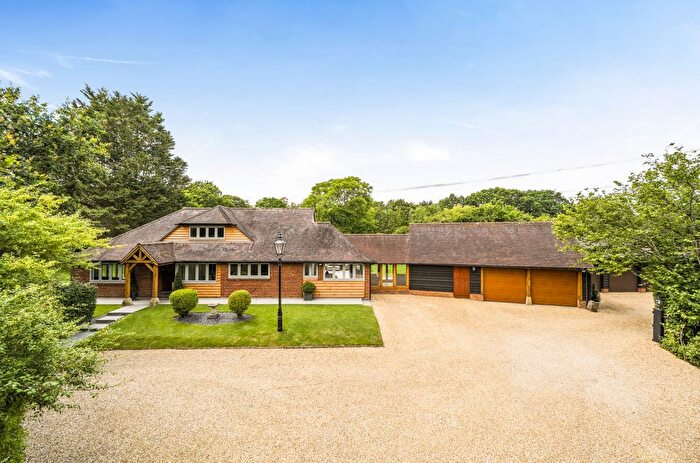 4 Bedroom Detached House For Sale In Salisbury Road, Plaitford, Romsey, Hampshire, SO51