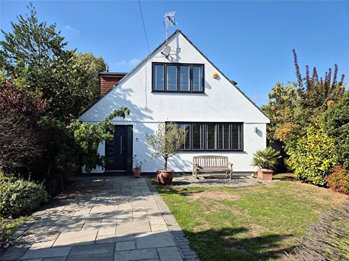 4 Bedroom Detached House For Sale In Chelsfield Lane, Orpington, Kent, BR6