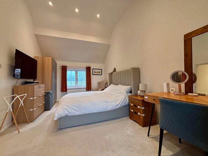 3 Bedroom End Of Terrace House For Sale In Horton Road, Hackleton, Northamptonshire, NN7