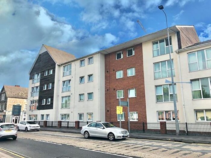 2 Bedroom Flat To Rent In Blackweir Terrace, Cardiff, CF10