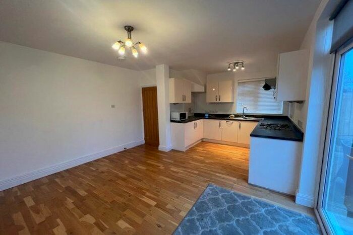 3 Bedroom Property To Rent In Hanover Gardens, Ilford IG6
