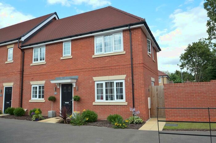 3 Bedroom End Of Terrace House To Rent In Nightingale Drive, Halstead, CO9