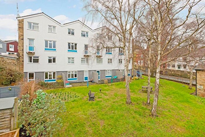 3 Bedroom Flat For Sale In Fisher Gardens, Knaresborough, HG5