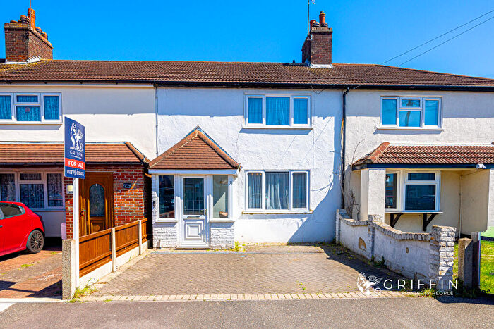 3 Bedroom Terraced House For Sale In Scott Road, Chadwell St Mary, RM16