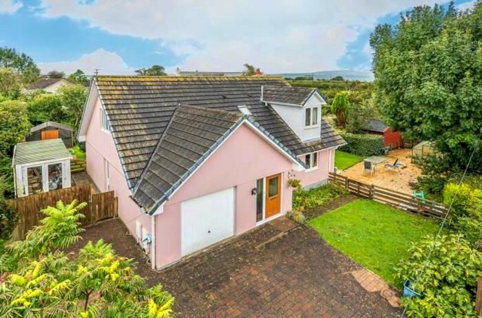 3 Bedroom Detached House For Sale In Liskeard Road, Callington, Cornwall, PL17
