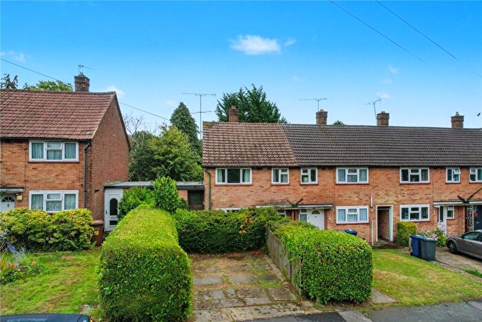 2 Bedroom Terraced House For Sale In Weycombe Road, Haslemere, Surrey, GU27