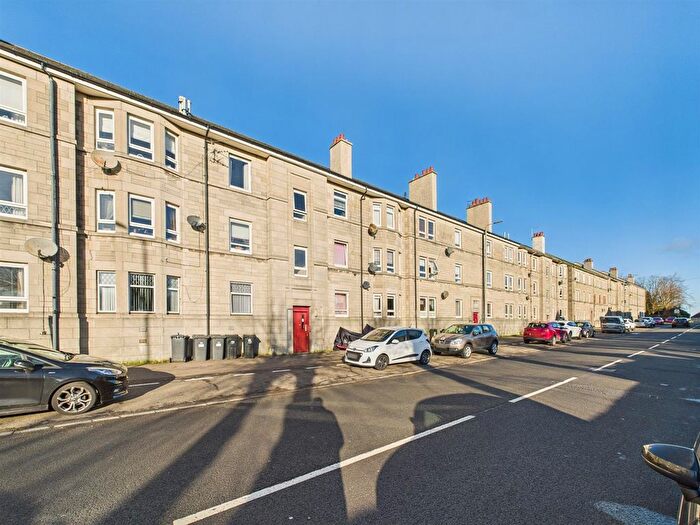 2 Bedroom Flat For Sale In Graham Street, Johnstone, PA5