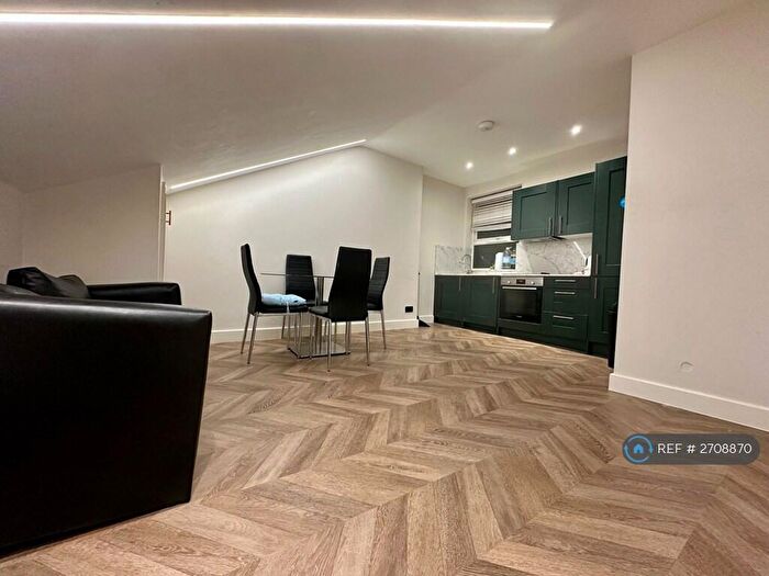 1 Bedroom Flat To Rent In Kimberly Gardens, London, N4