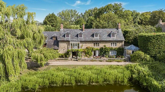 9 Bedroom House For Sale In Fringford, Bicester, OX27