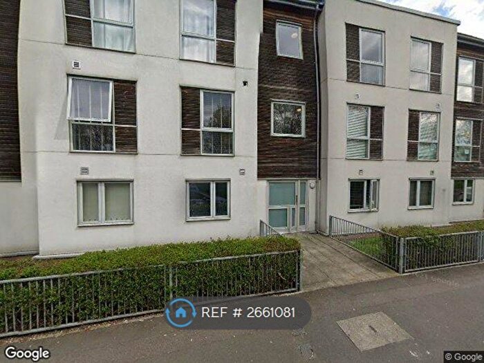 2 Bedroom Flat To Rent In Dulcie Close, Greenhithe, DA9