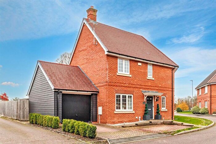 3 Bedroom Semi-Detached House For Sale In Marlow Green, Bishops Itchington, CV47