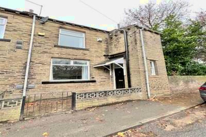 3 Bedroom Terraced House To Rent In Scholes Lane, Scholes, Cleckheaton, BD19