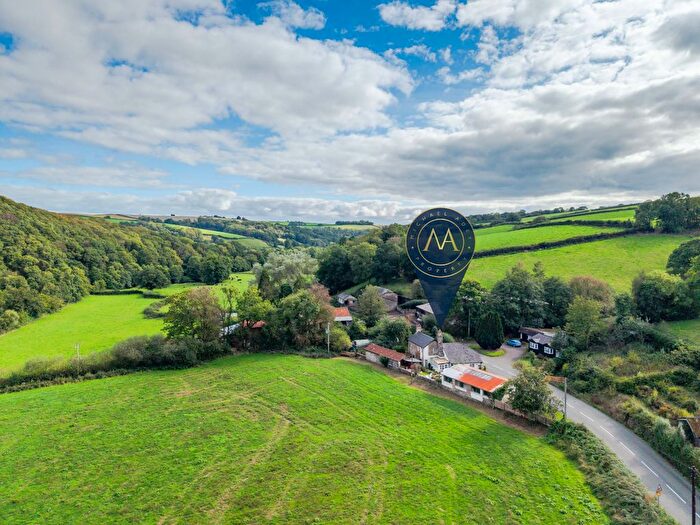 4 Bedroom Detached House For Sale In The Firs Amp; Annexe, Clapworthy Mill, EX36