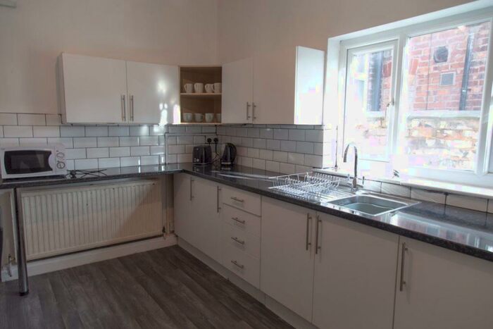 5 Bedroom House To Rent In Ladybarn Lane, M14