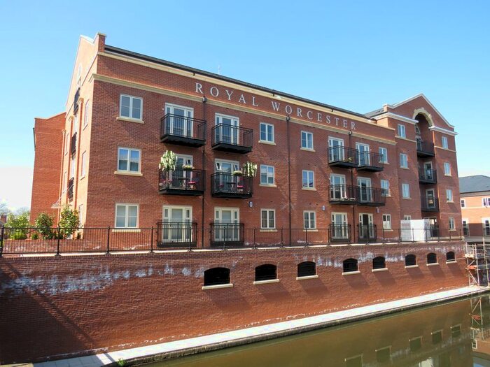 2 Bedroom Flat To Rent In Mill Street, Worcester, WR1