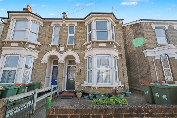 1 Bedroom Flat For Sale In Sebert Road, London, E7