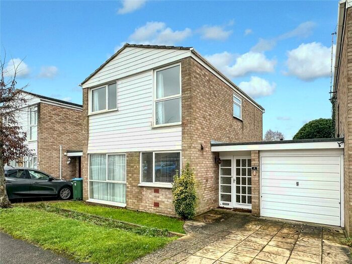 3 Bedroom Detached House To Rent In The Gables, Haddenham, Aylesbury, HP17