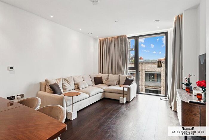 2 Bedroom Apartment For Sale In Haines House, The Residence, SW11