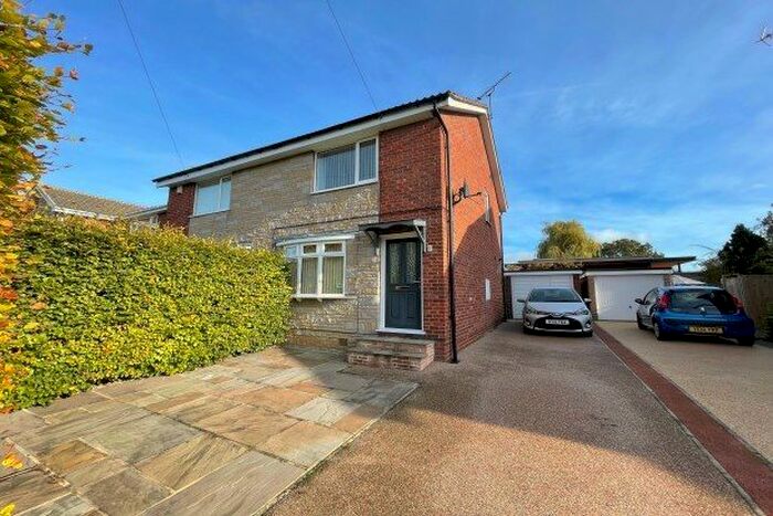 2 Bedroom Property To Rent In Sherwood Drive, Harrogate, HG2