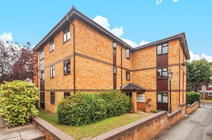 2 Bedroom Flat To Rent In Edge Hill, Wimbledon, London, SW19