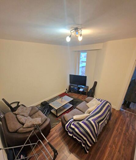 3 Bedroom House To Rent In Beveridge Street, Manchester, M14