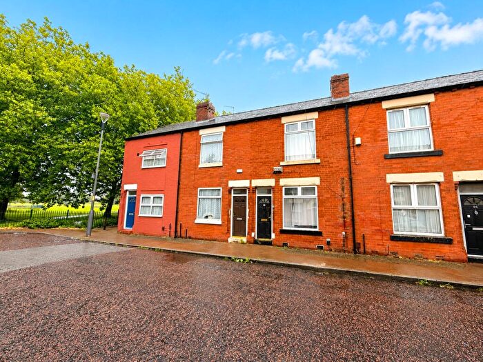 2 Bedroom Terraced House For Sale In Pennell Street, Manchester, M11