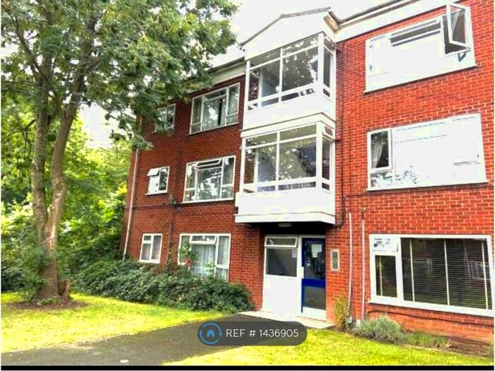 2 Bedroom Flat To Rent In Boswell Grove, Warwick, CV34