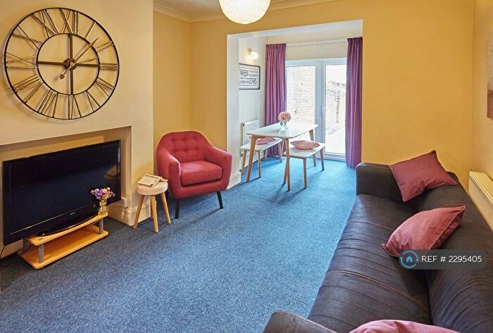 6 Bedroom Terraced House To Rent In Homefield Road, Exeter, EX1