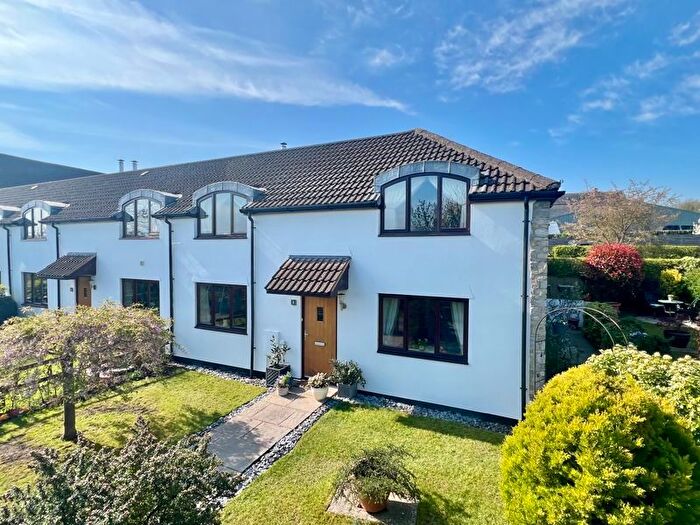 3 Bedroom End Of Terrace House For Sale In Stoke Hill, Henlade, Taunton, TA3