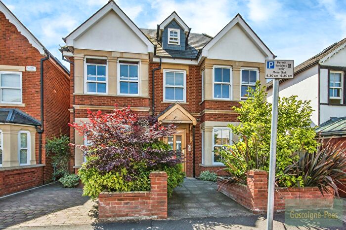 2 Bedroom Flat To Rent In Kings Road, Kingston Upon Thames, KT2