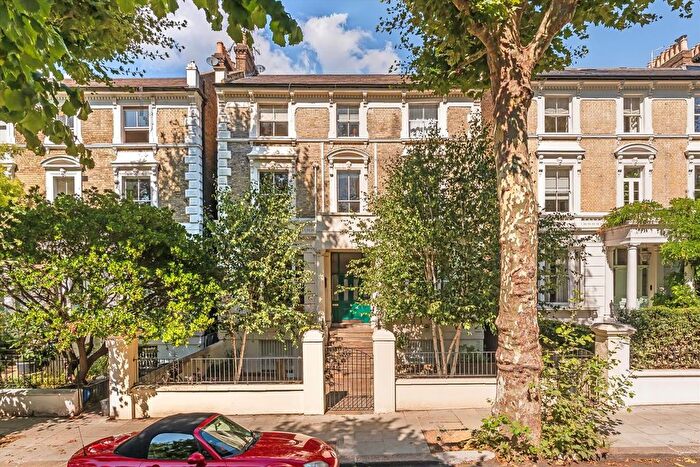 1 Bedroom Flat For Sale In Bassett Road, North Kensington, W10