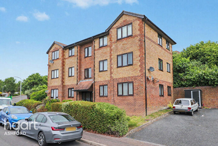 1 Bedroom Flat To Rent In Mayfield Avenue, Dover, CT16