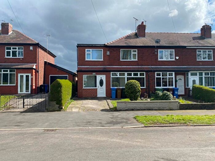 3 Bedroom House To Rent In Hopedale Road, Reddish, Stockport, SK5