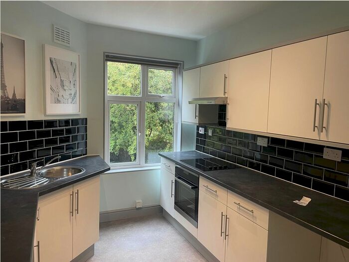 1 Bedroom Flat To Rent In Main Road, Leaves Green, Keston, BR2