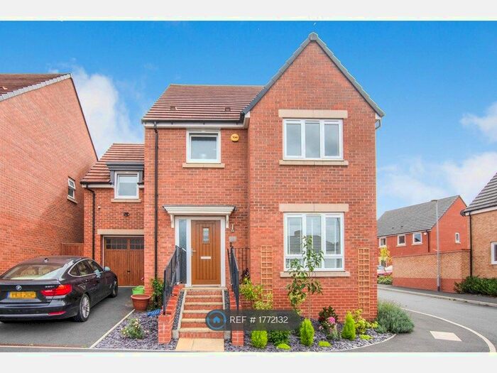 4 Bedroom Detached House To Rent In Starling Close, Nottingham, NG2