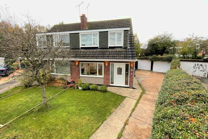 3 Bedroom Semi-Detached House To Rent In Barfield Grove, Leeds, West Yorkshire, LS17