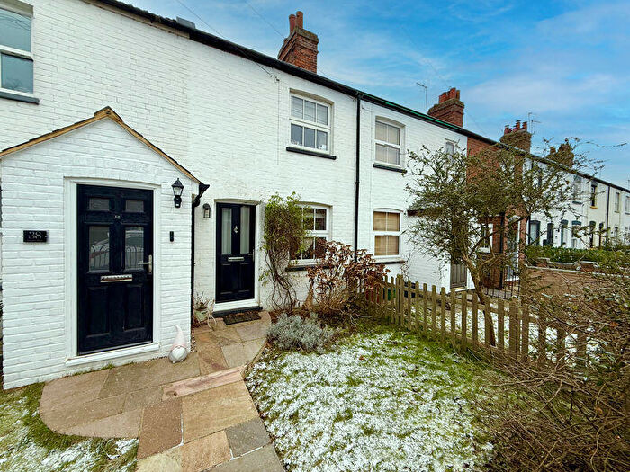 2 Bedroom Cottage For Sale In Prospect Place, Wing, LU7