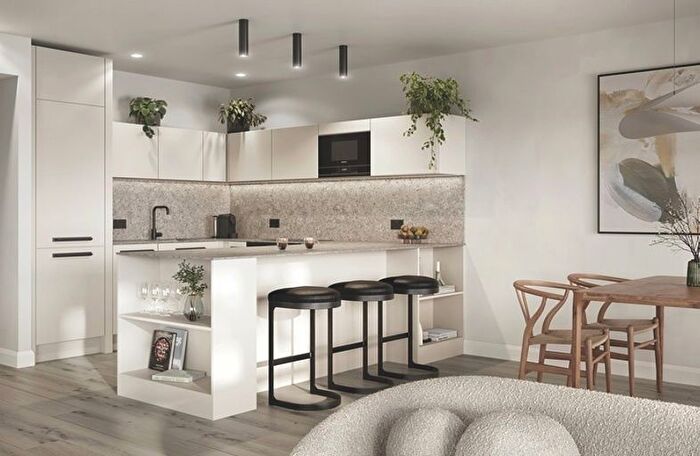 2 Bedroom Flat For Sale In Parkhurst Road, Islington, N7