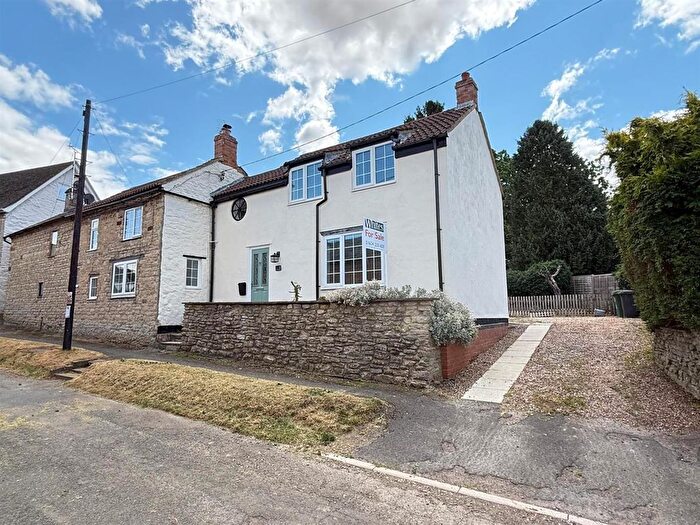 4 Bedroom Semi-Detached House For Sale In Chapel End, Piddington, Northampton, NN7