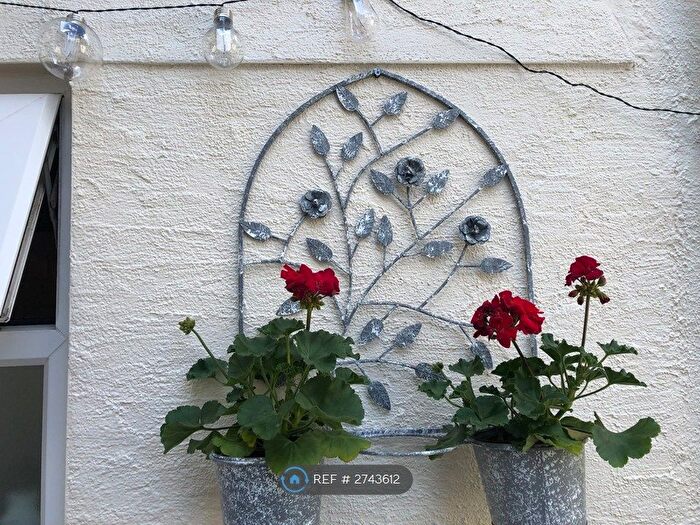 1 Bedroom Flat To Rent In Eccles Town Centre, Eccles, M30