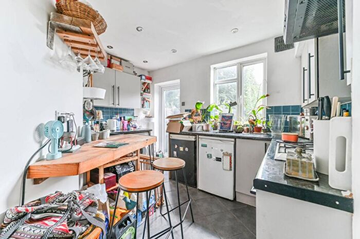 1 Bedroom Terraced House To Rent In Lancing Road, Croydon, CR0