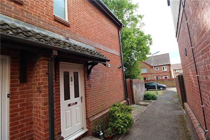 2 Bedroom End Of Terrace House To Rent In North Street, Axminster, Devon, EX13