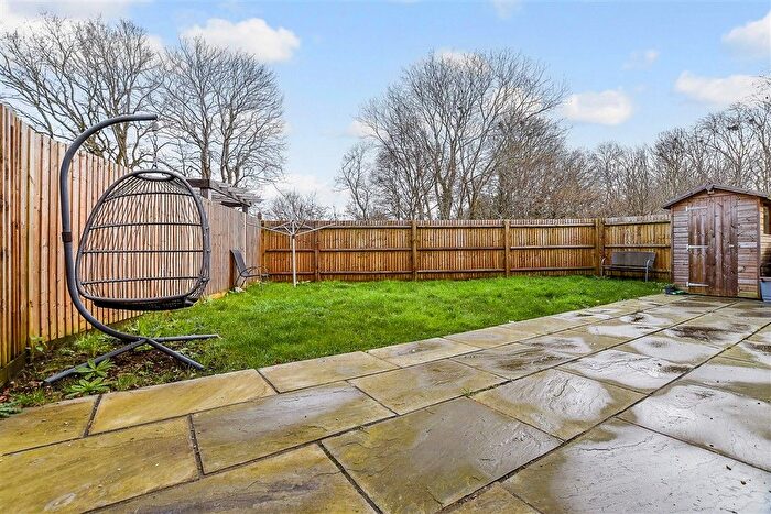1 Bedroom Property For Sale In Elizabeth Gardens, Northiam, Rye, East Sussex, TN31
