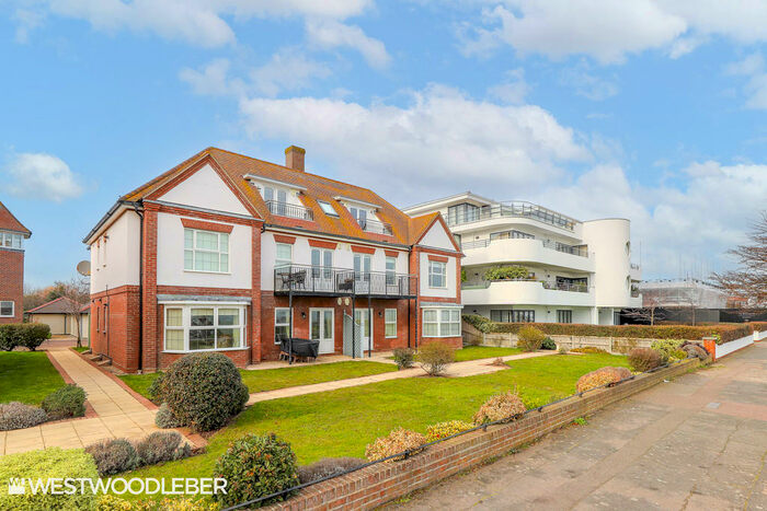 1 Bedroom Apartment To Rent In Sea Front Apartment, Frinton-on-Sea, CO13