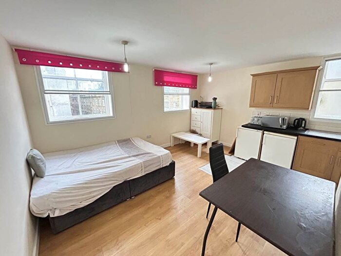 1 Bedroom Studio To Rent In Cheapside, Bradford, BD1