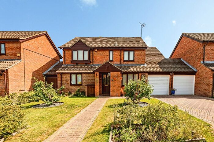 5 Bedroom Detached House For Sale In Wheelwrights, Weston Turville, Aylesbury, Buckinghamshire, HP22